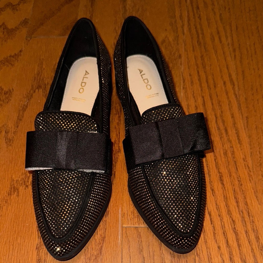 Aldo Black and Gold Pointed-Toe Flats